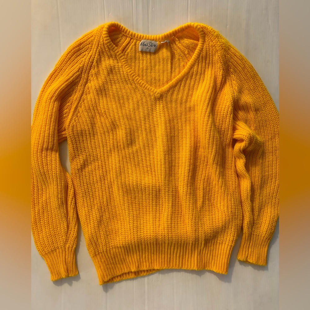 Vintage orange men’s small sweater